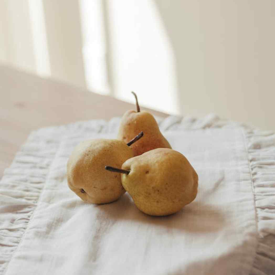 NO.47 BARTLETT PEAR